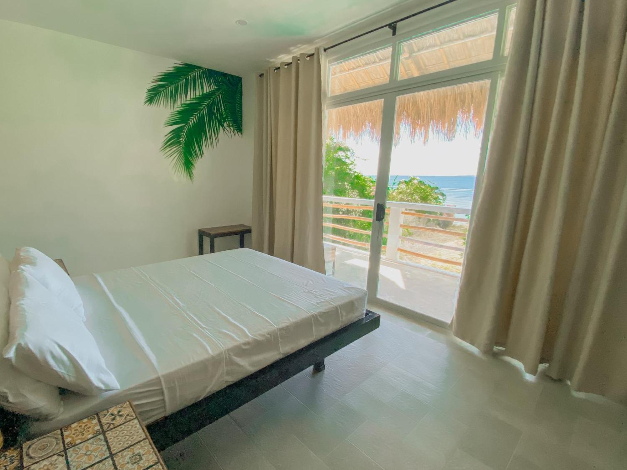 Avila'S Horizon Dive Resort Santander Εξωτερικό φωτογραφία