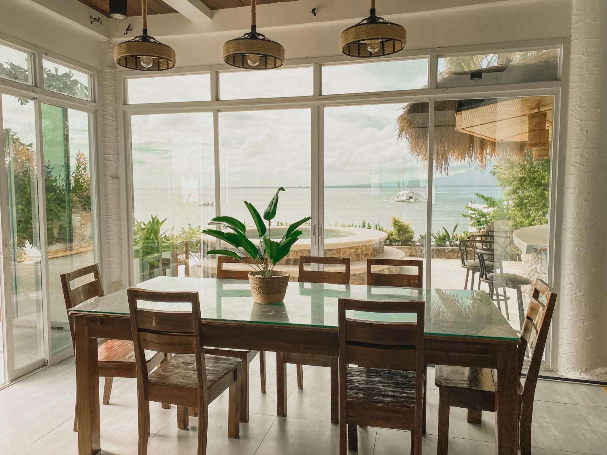 Avila'S Horizon Dive Resort Santander Εξωτερικό φωτογραφία